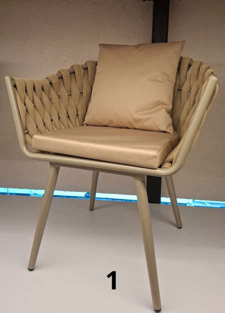 كرسي ألمنيوم