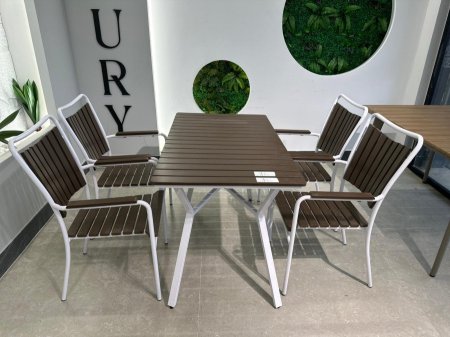 طاولة خارجية حديد مع وجه بديل الخشب