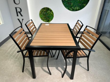 طاولة خارجية حديد مع وجه بديل الخشب