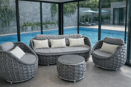 جلسة ألمنيوم خارجية (Outdoor aluminum seating)