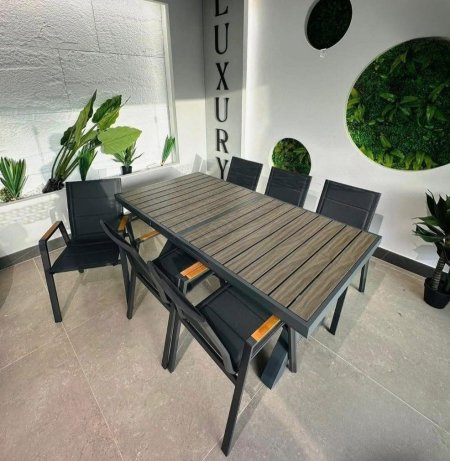 طاولة طعام قابلة للتوسيع (Aluminum, Wood)