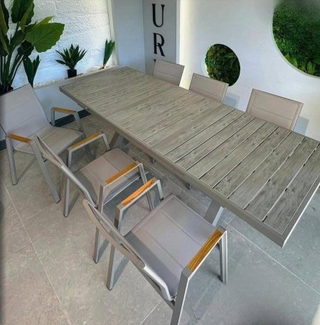 طاولة طعام قابلة للتوسيع (Aluminum, Wood)